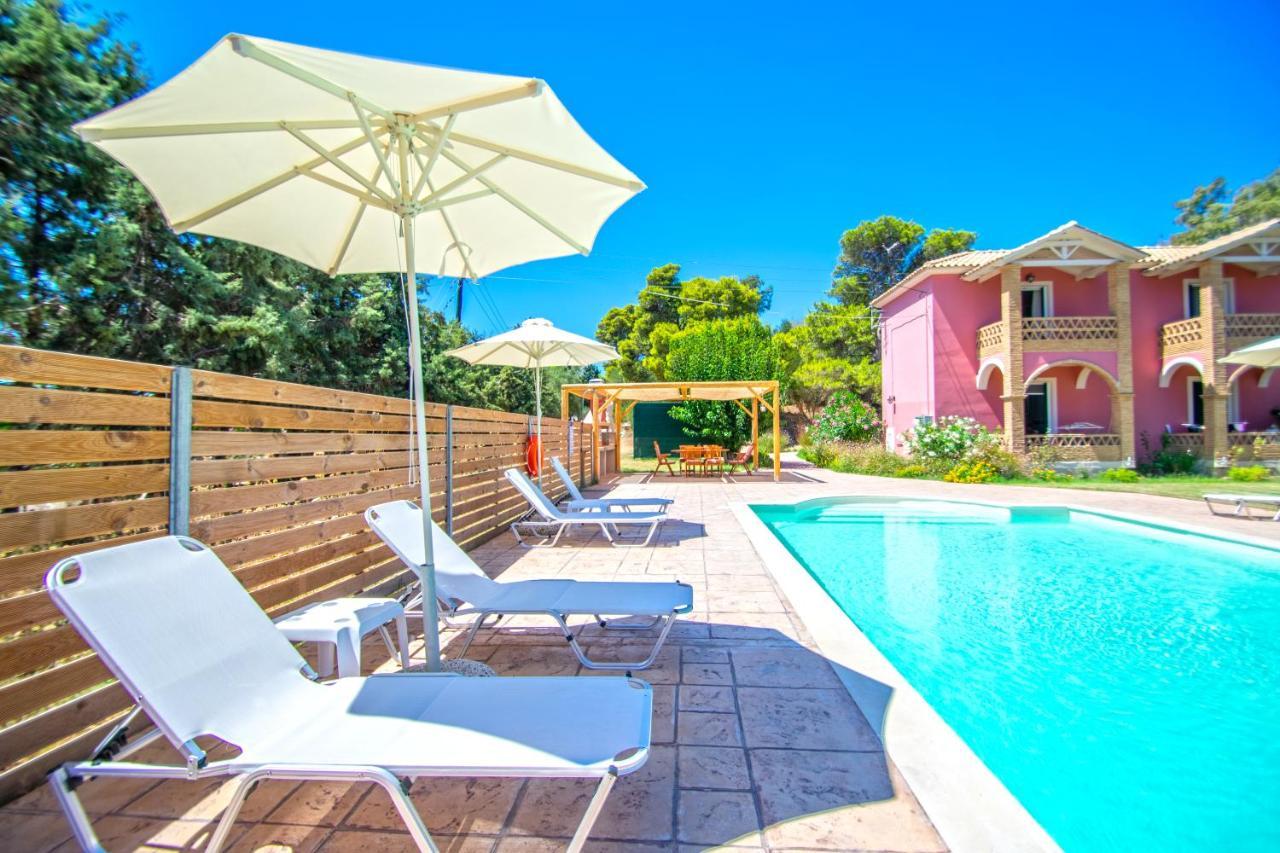 Elegant Maisonettes Kalamaki Exterior photo